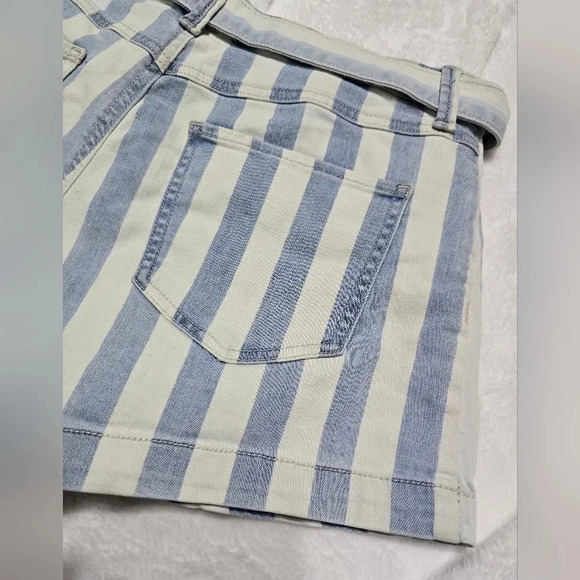 Rewash Super High Rise Vintage Reunion Striped Denim Shorts, Size 11/30, EUC! - Picture 8 of 10